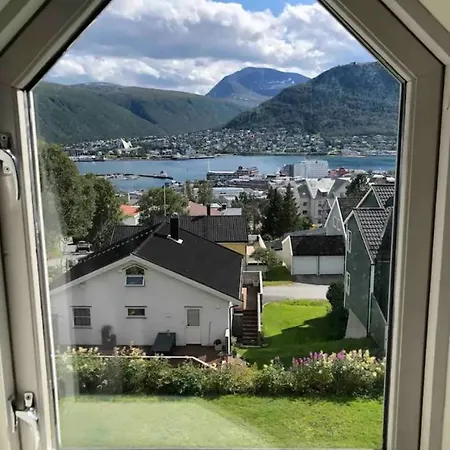 アパート Unik Sentralt I